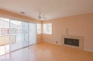 Photo #2: 2126096 Listing