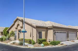 Photo #1: 2126184 Listing