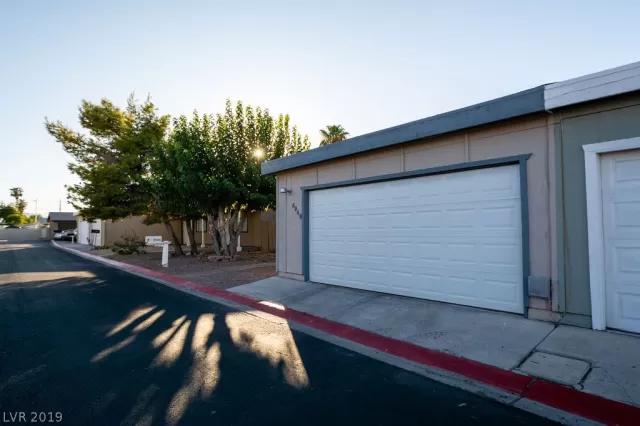 MLS: 2126195 Condo For Sale