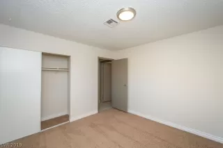 Photo #5: 2126195 Listing 