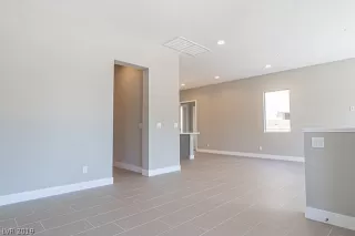 Photo #1: 2126231 Listing 