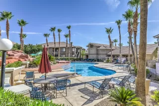 Photo #1: 2126235 Listing 