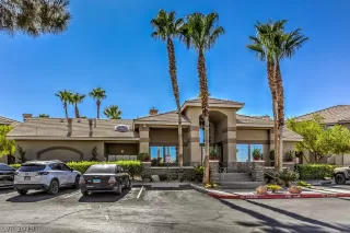 Photo #2: 2126235 Listing 