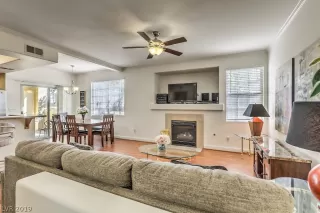 Photo #5: 2126235 Listing 