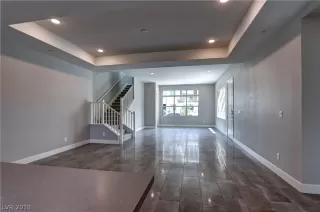 Photo #6: 2126276 Listing