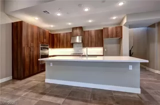 Photo #6: 2126278 Listing