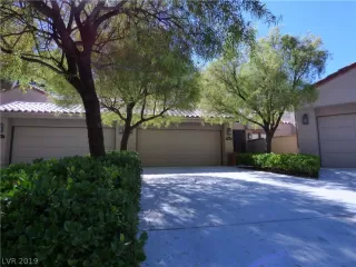 Photo #1: 2126296 Listing 