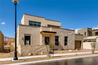 Photo #1: 2126308 Listing 