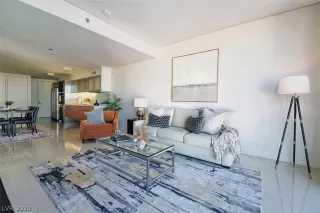 Photo #3: 2126419 Listing 