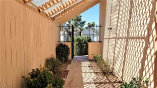 Photo #3: 2126424 Listing 