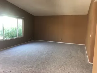 Photo #2: 2126443 Listing