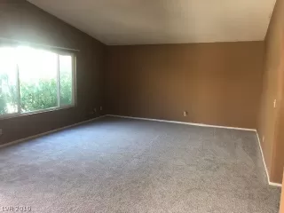 Photo #3: 2126443 Listing