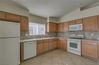 Photo #3: 2126450 Listing