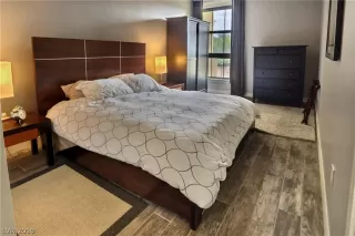 Photo #3: 2126463 Listing 