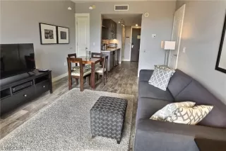 Photo #5: 2126463 Listing 