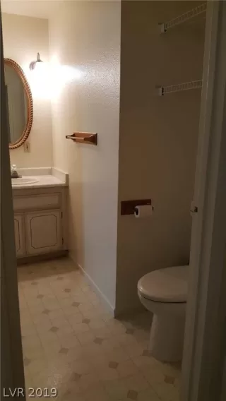 Photo #6: 2126504 Listing 