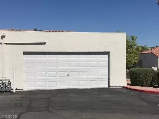 Photo #3: 2126570 Listing