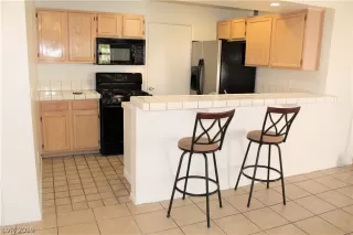 Photo #6: 2126577 Listing 