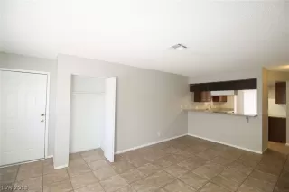 Photo #3: 2126610 Listing