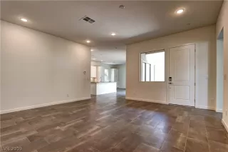 Photo #6: 2126637 Listing 