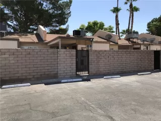 Photo #5: 2126639 Listing