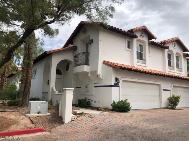 MLS: 2126686 Condo For Sale