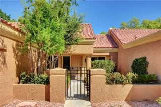 Photo #2: 2126693 Listing 