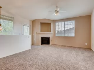 Photo #4: 2126699 Listing 