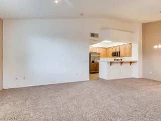 Photo #5: 2126699 Listing 