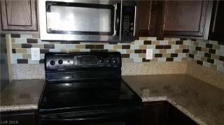 Photo #4: 2126767 Listing 