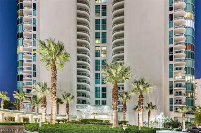 MLS: 2126771 Condo For Sale