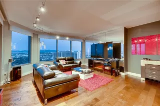 Photo #4: 2126771 Listing 