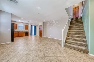 Photo #4: 2126820 Listing