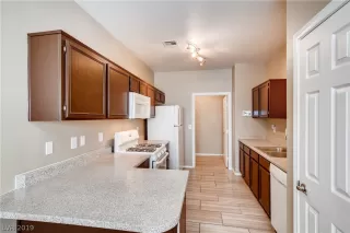 Photo #3: 2126895 Listing 