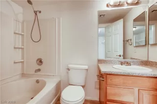 Photo #5: 2126895 Listing 
