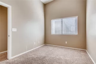 Photo #6: 2126895 Listing 