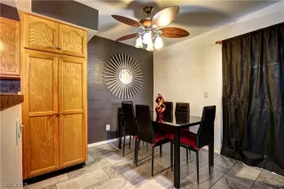 Photo #4: 2126918 Listing