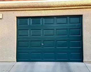 Photo #3: 2126921 Listing