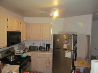 Photo #5: 2126924 Listing 
