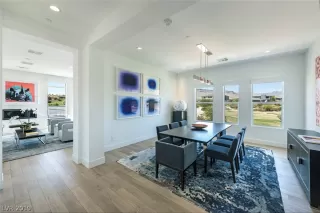 Photo #5: 2127001 Listing