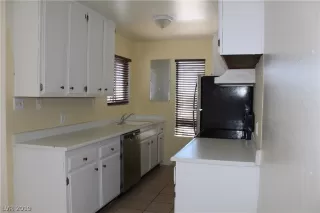 Photo #6: 2127006 Listing