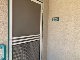 Photo #1: 2127053 Listing