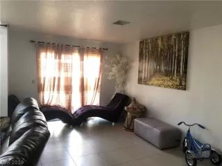 Photo #3: 2127080 Listing