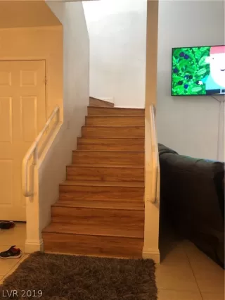 Photo #5: 2127080 Listing