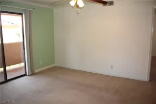 Photo #3: 2127087 Listing 