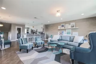 Photo #3: 2127089 Listing 