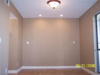 Photo #5: 2127121 Listing 