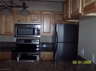 Photo #6: 2127121 Listing 