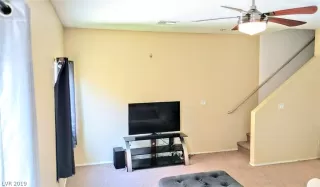 Photo #3: 2127197 Listing 