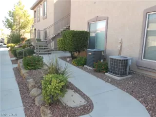 Photo #3: 2127210 Listing 